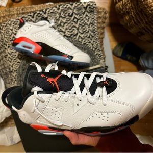 Air Jordan retro 6 golf shoes